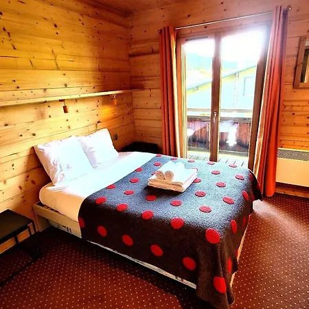 Duplex 3 Pieces Pres Des Pistes, Jardin, Terrasse, Wi-fi, Parking Couvert - Fr-1-598-80 Apartment